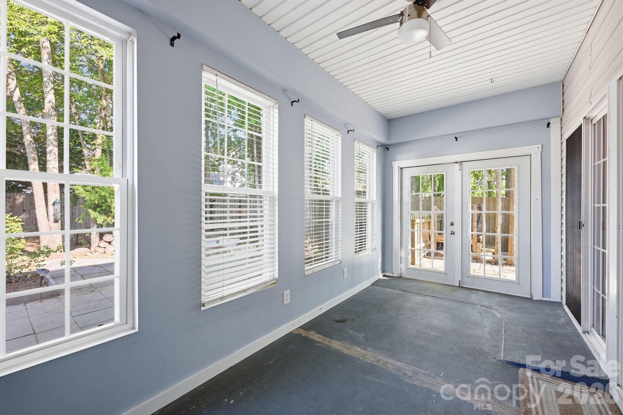 9420 Kestral Ridge Drive Property Photo 32
