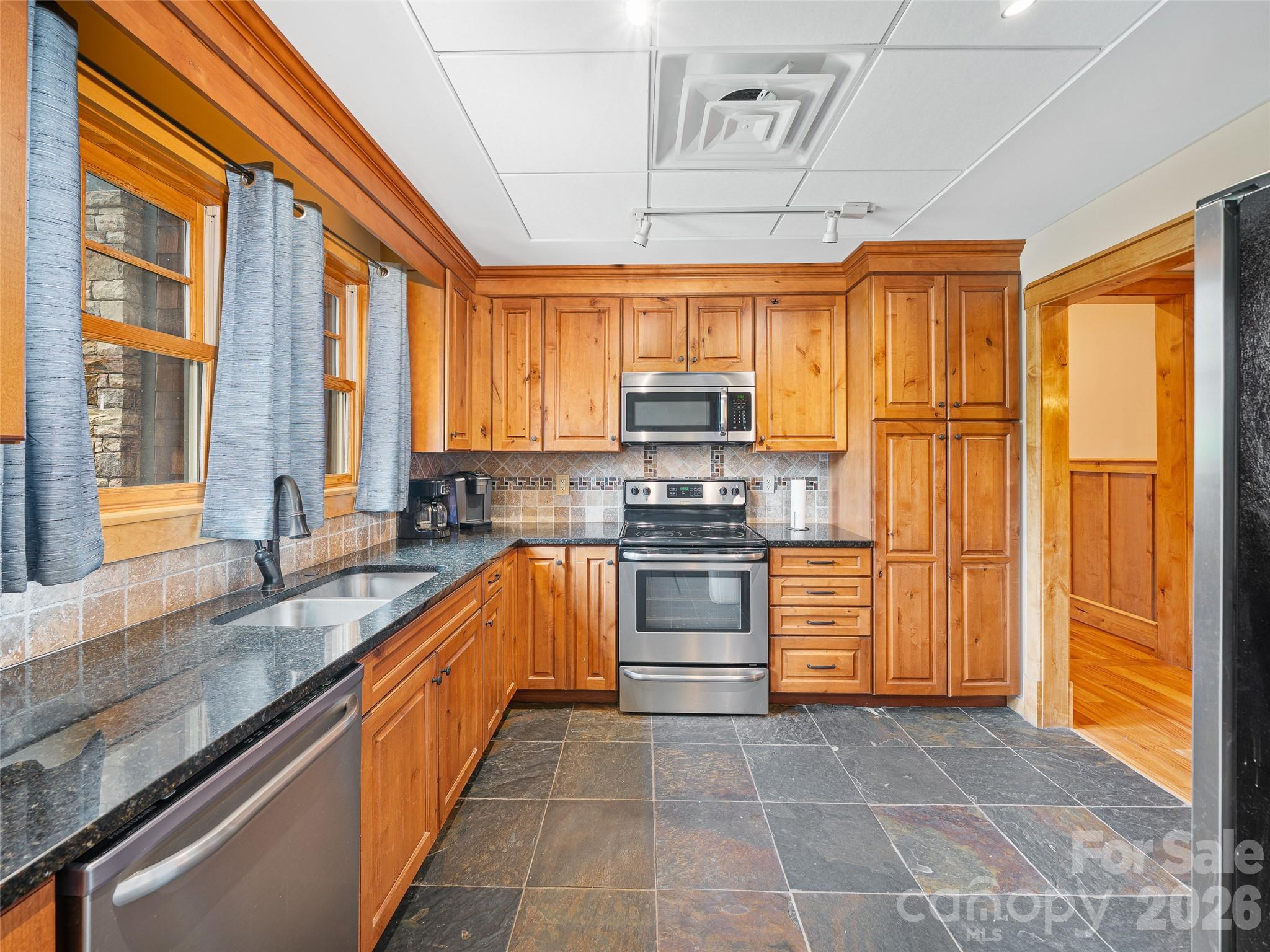 1470 Thermal City Road Property Photo 14