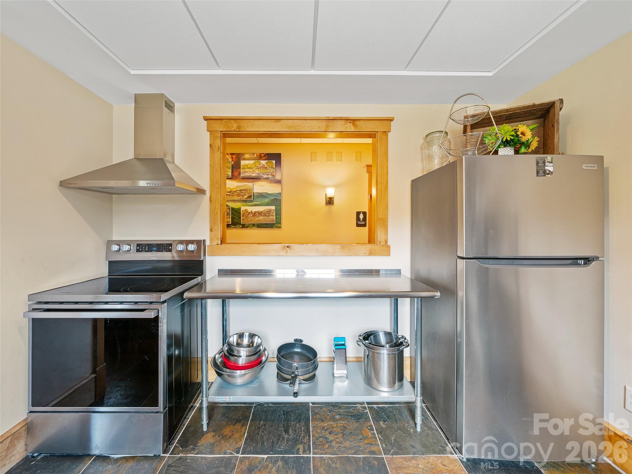 1470 Thermal City Road Property Photo 15