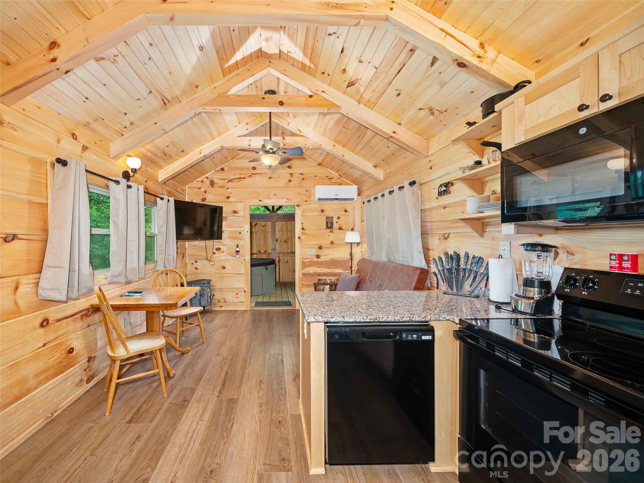 1470 Thermal City Road Property Photo 43