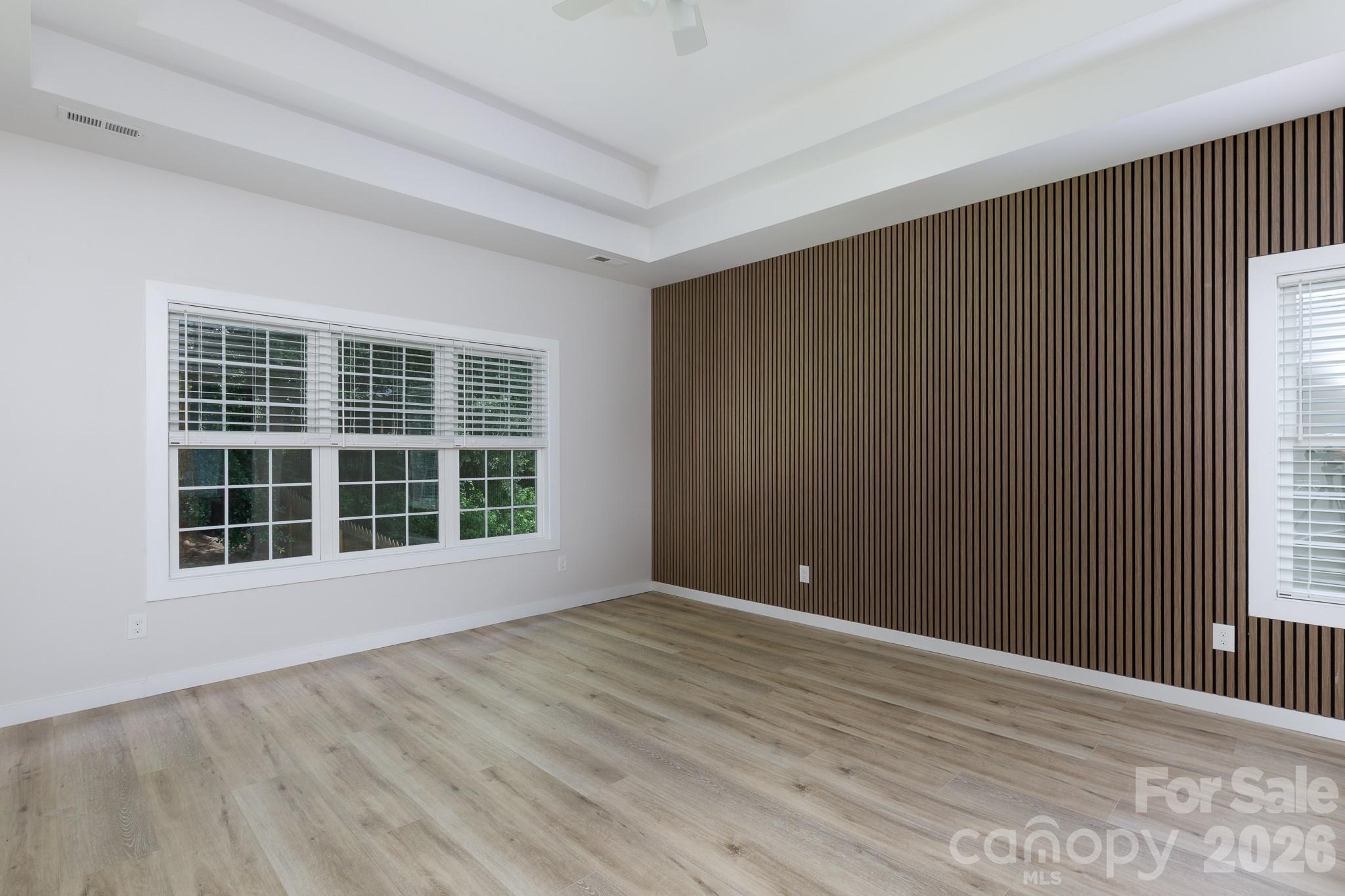 2544 Barrington Court Property Photo 19