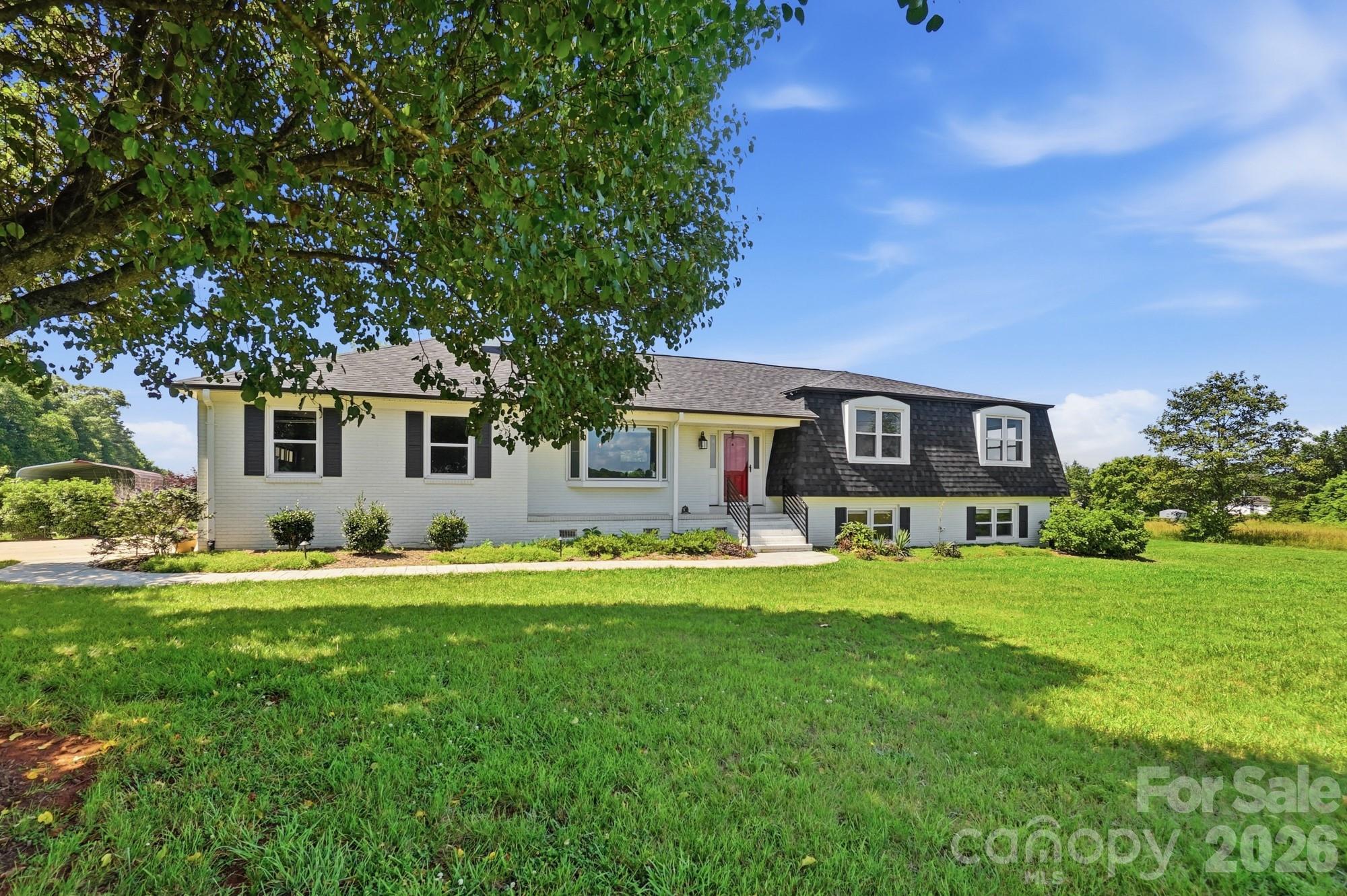 130 Watts Farm Lane Property Photo 1