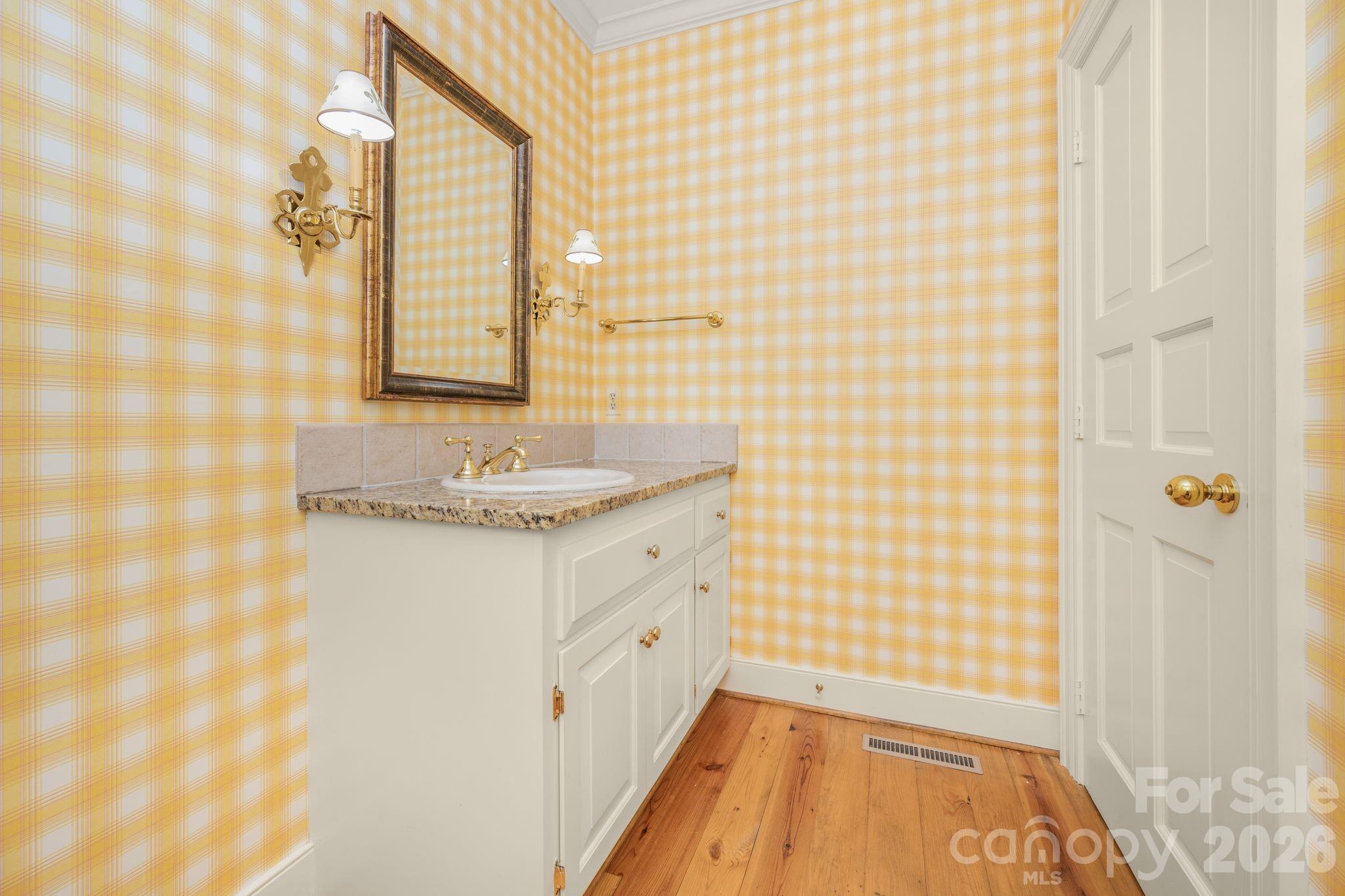 5400 Dartmoor Street 246 Property Photo 37