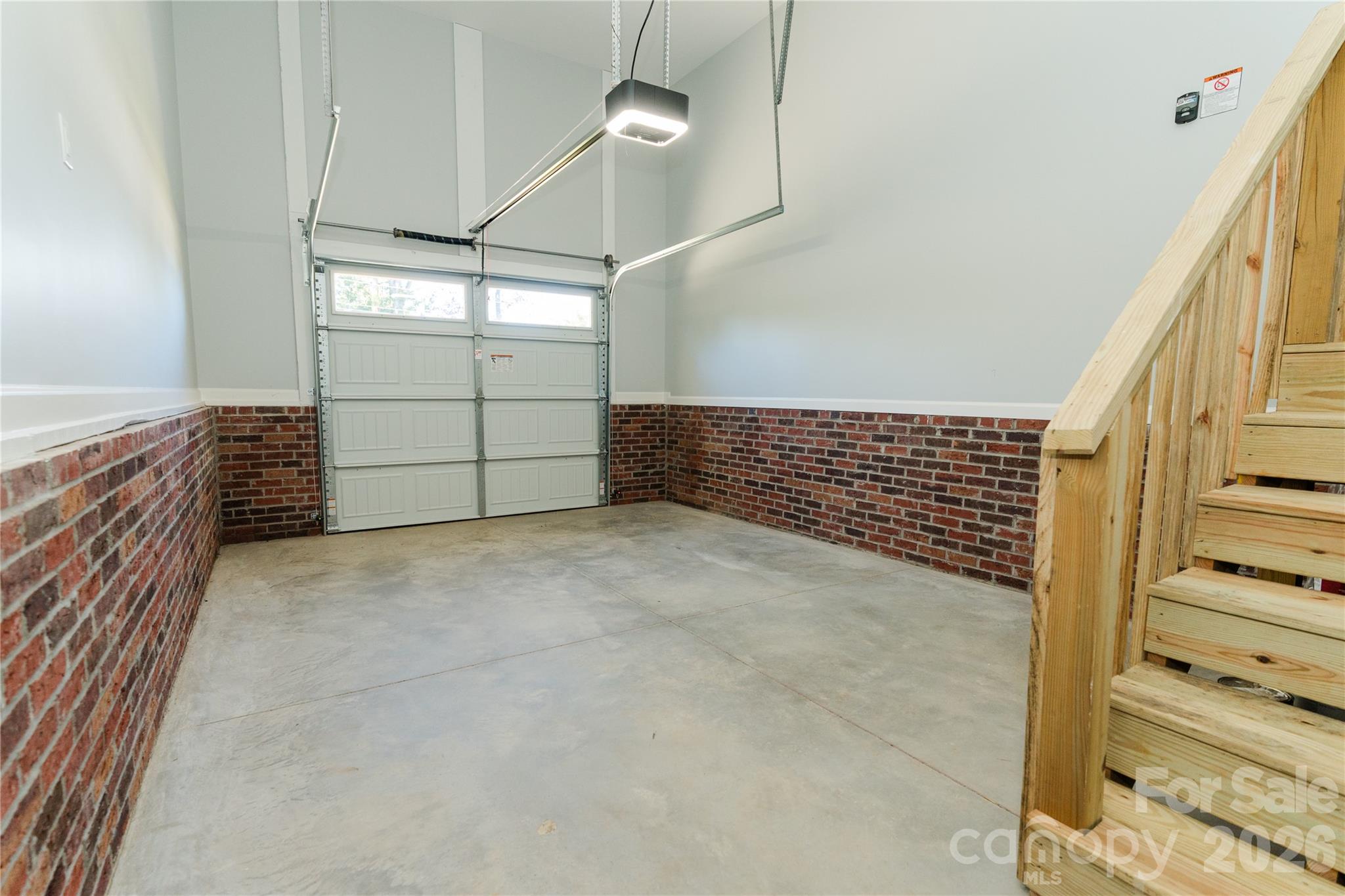 208 E 15th Street Property Photo 19