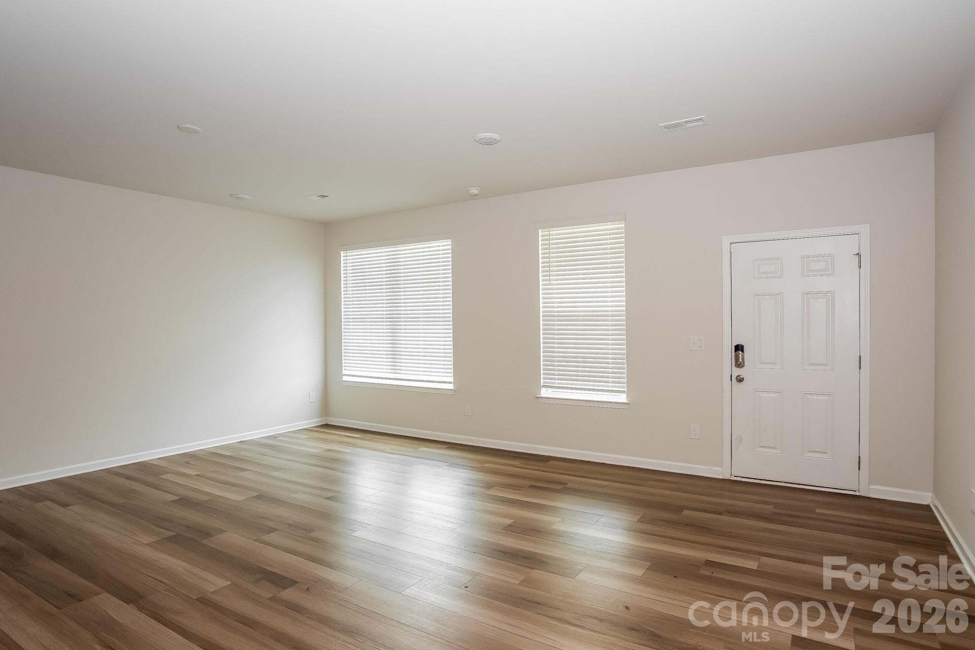 732 Herlong Avenue Property Photo 6