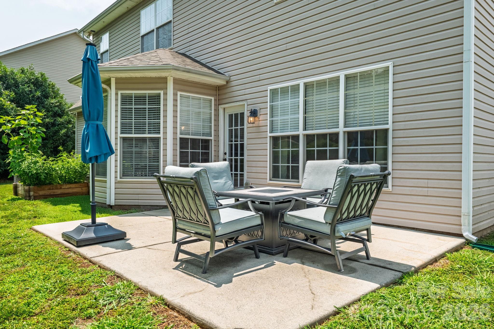10109 Halkirk Manor Lane Property Photo 6