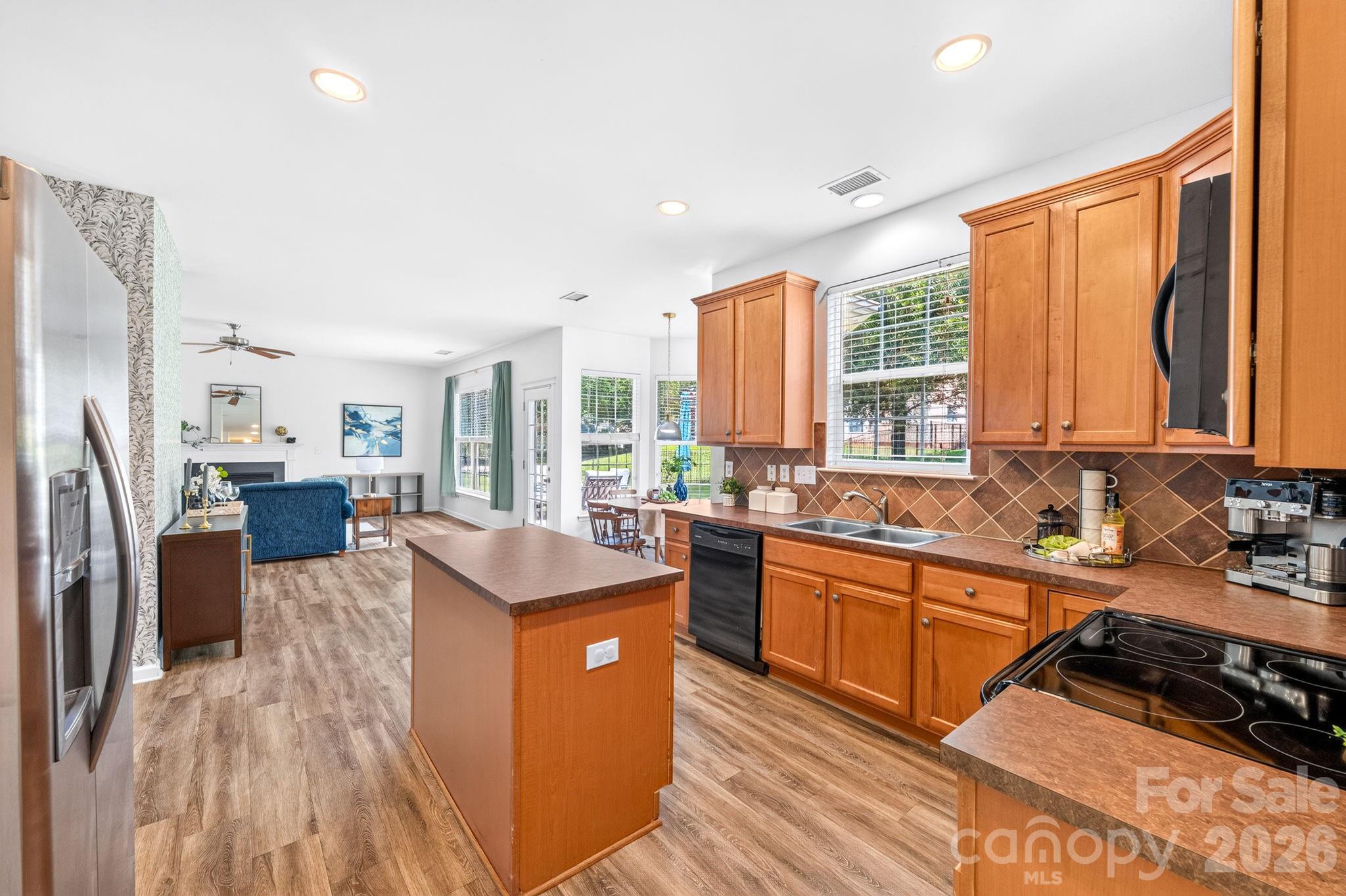 10109 Halkirk Manor Lane Property Photo 8