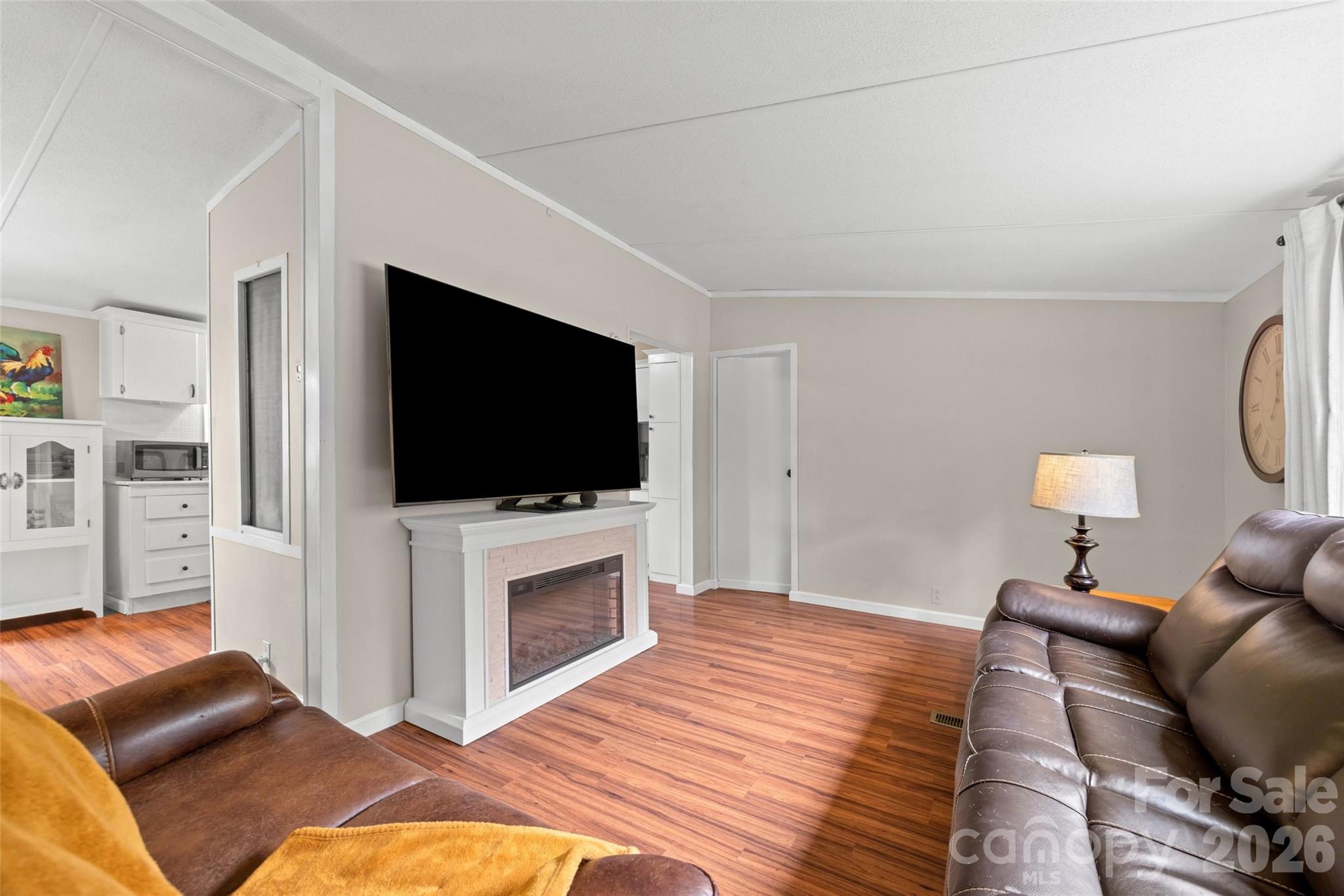 3607 Kennington Drive Property Photo 14
