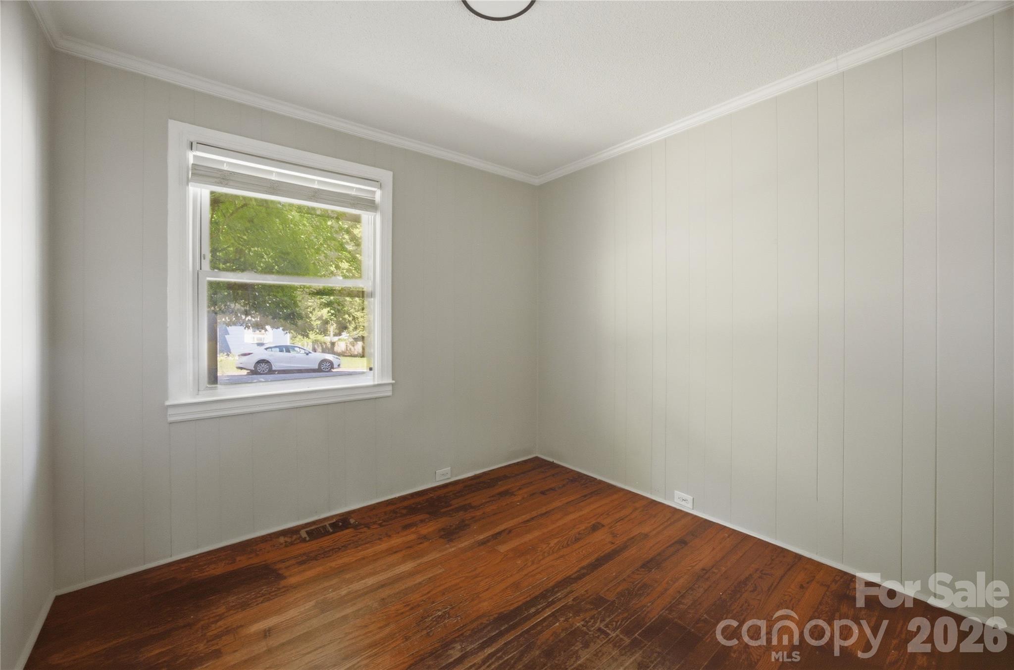 302 Houser Street Property Photo 7