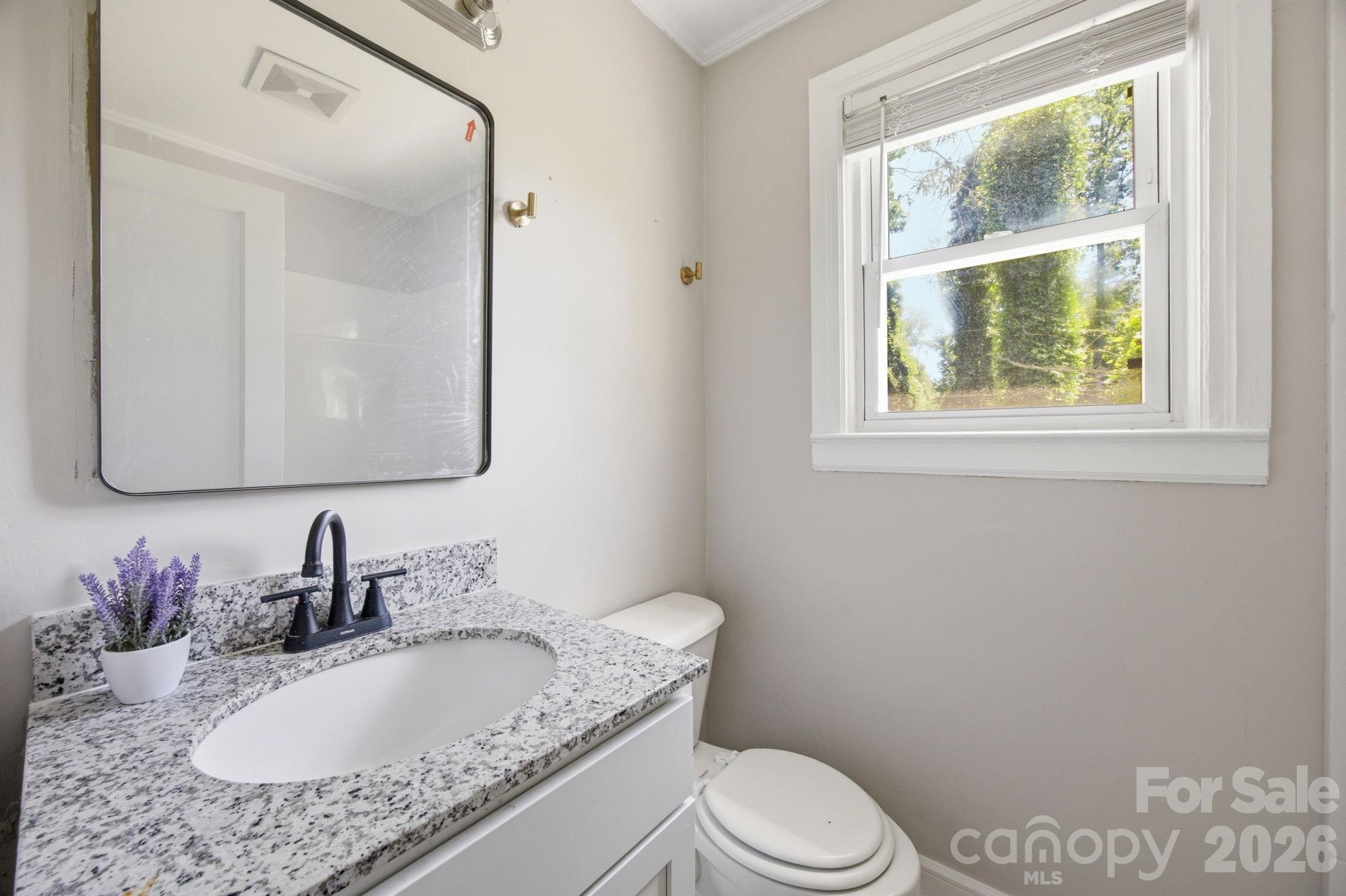 302 Houser Street Property Photo 8