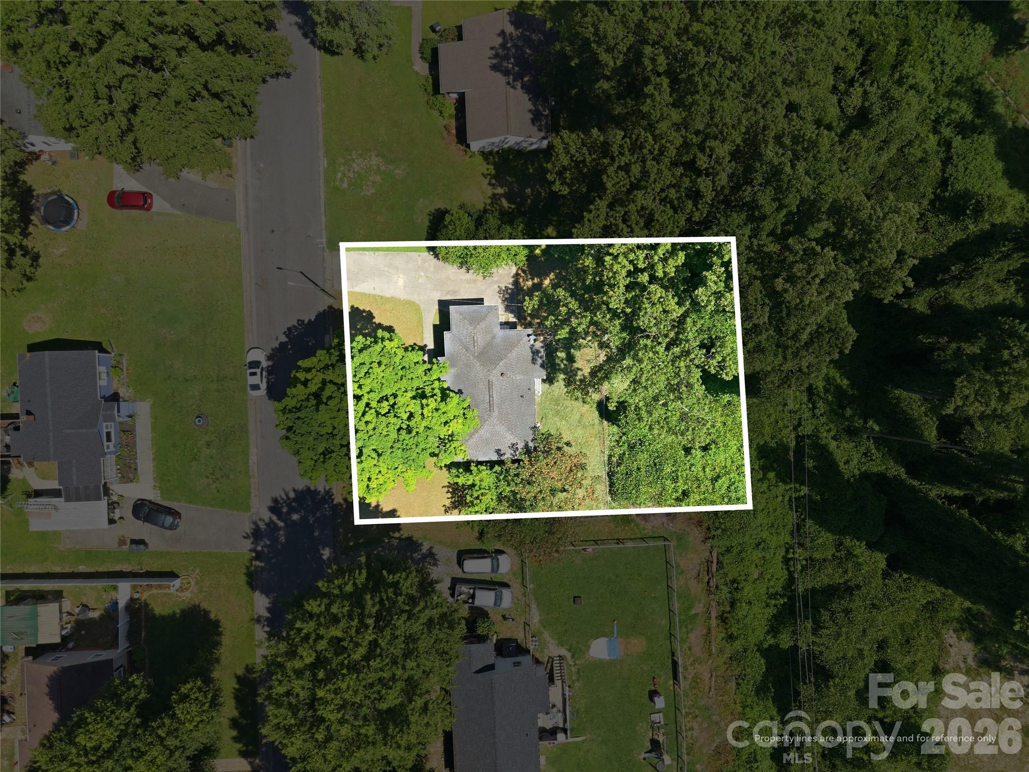 302 Houser Street Property Photo 13