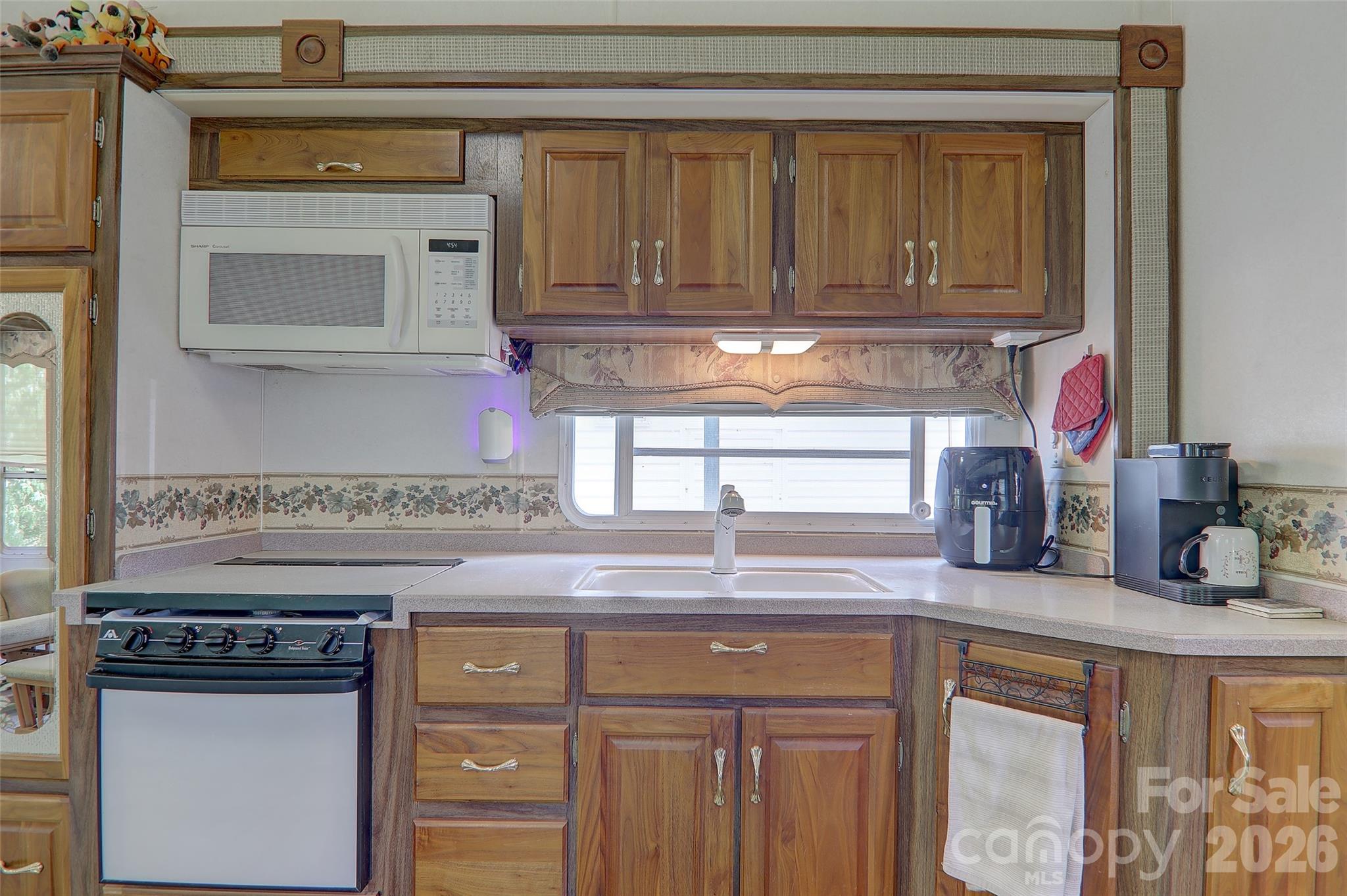 109 Pike Point 203 Property Photo 14