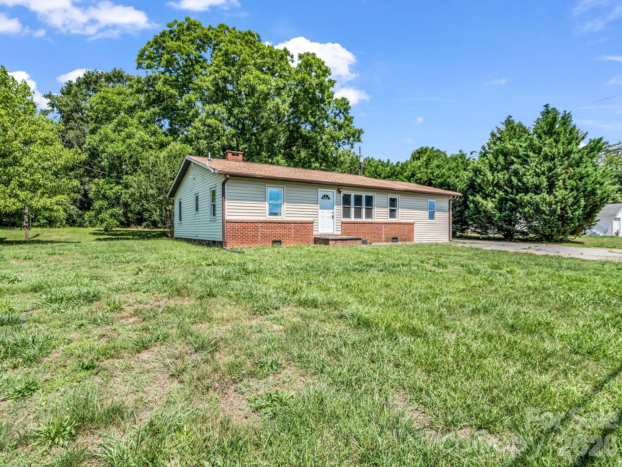 1758 Chase High Road Property Photo 2
