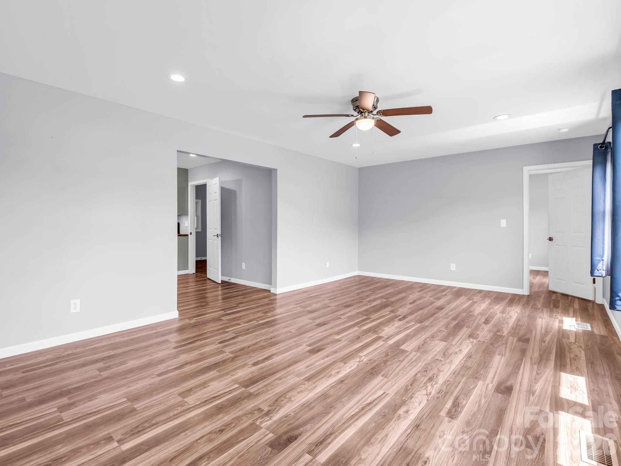 1758 Chase High Road Property Photo 7