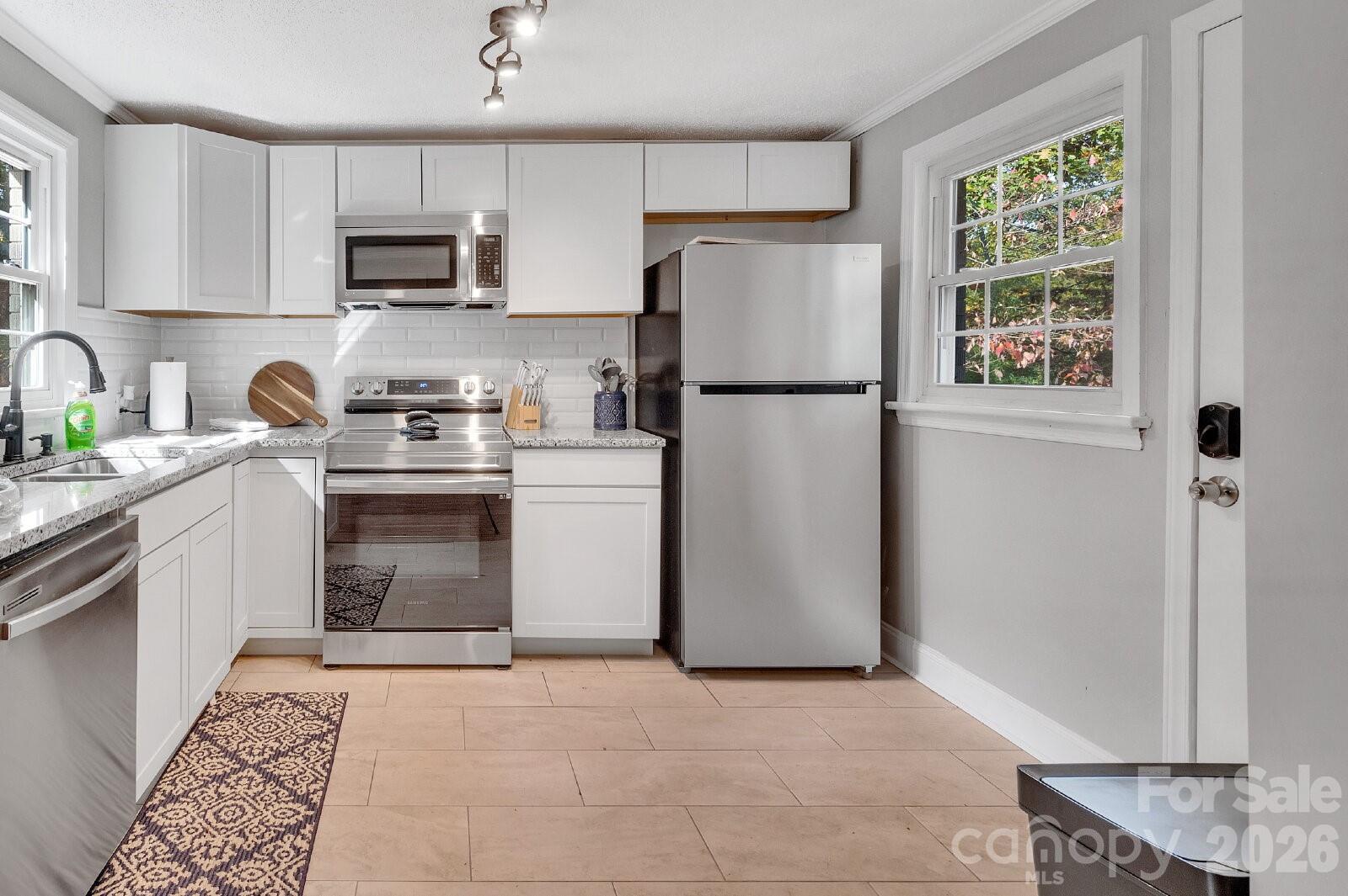 508 Deese Street Property Photo 7