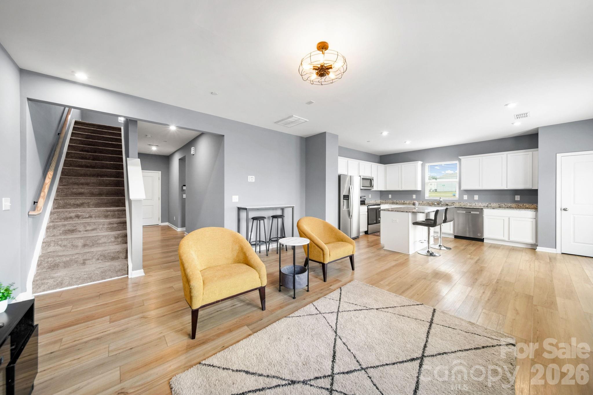 3082 Bell Spur Avenue Property Photo 5