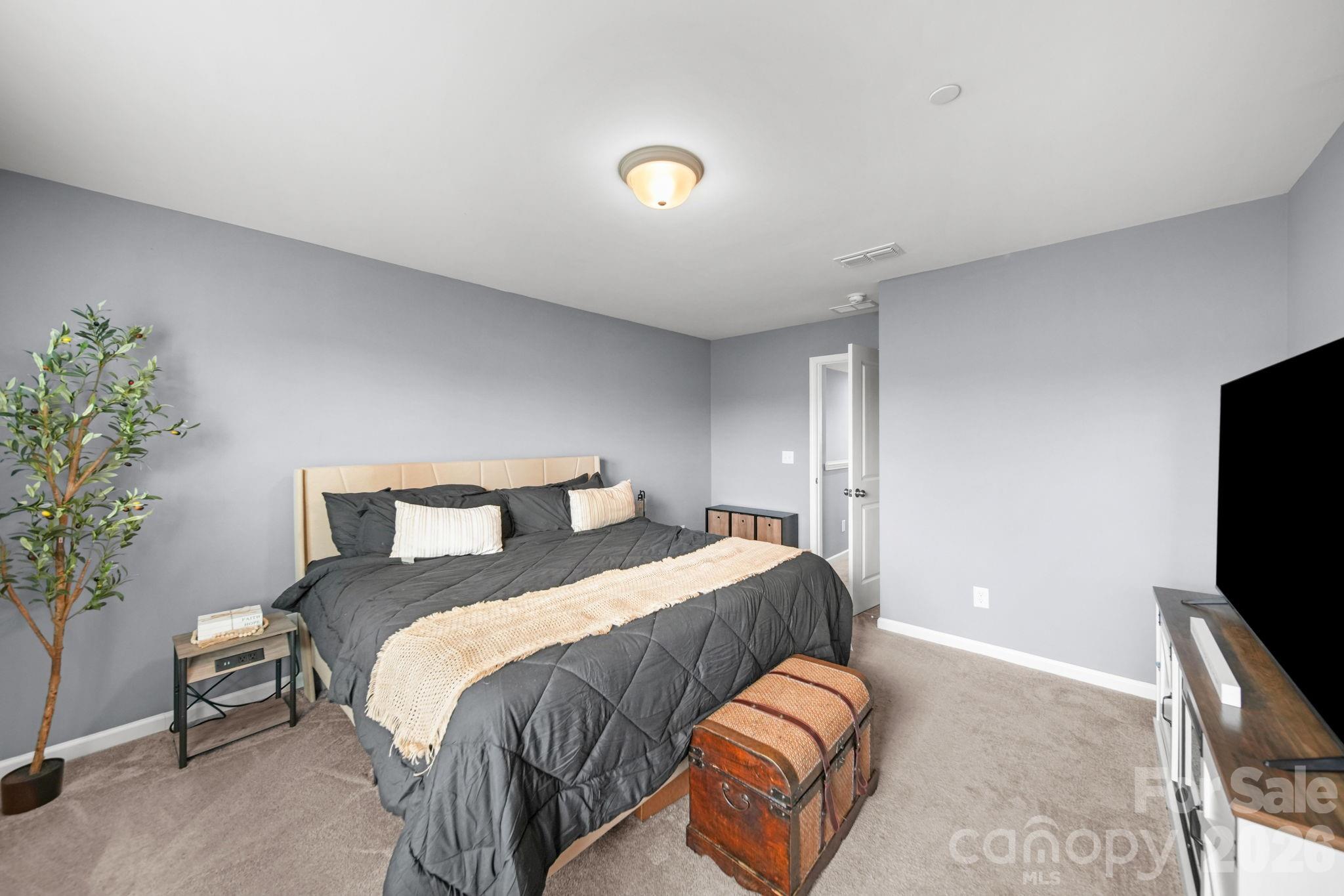 3082 Bell Spur Avenue Property Photo 8