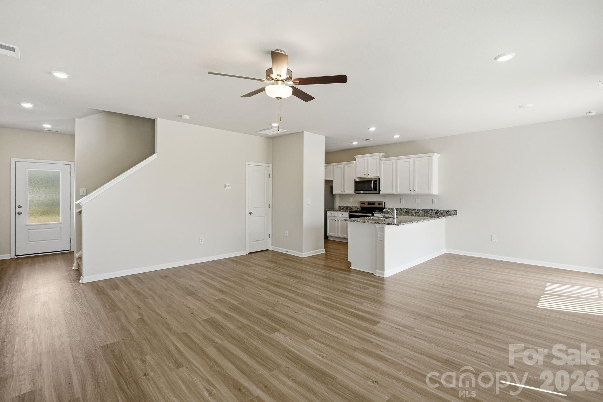 118 Lightning Drive Property Photo 11