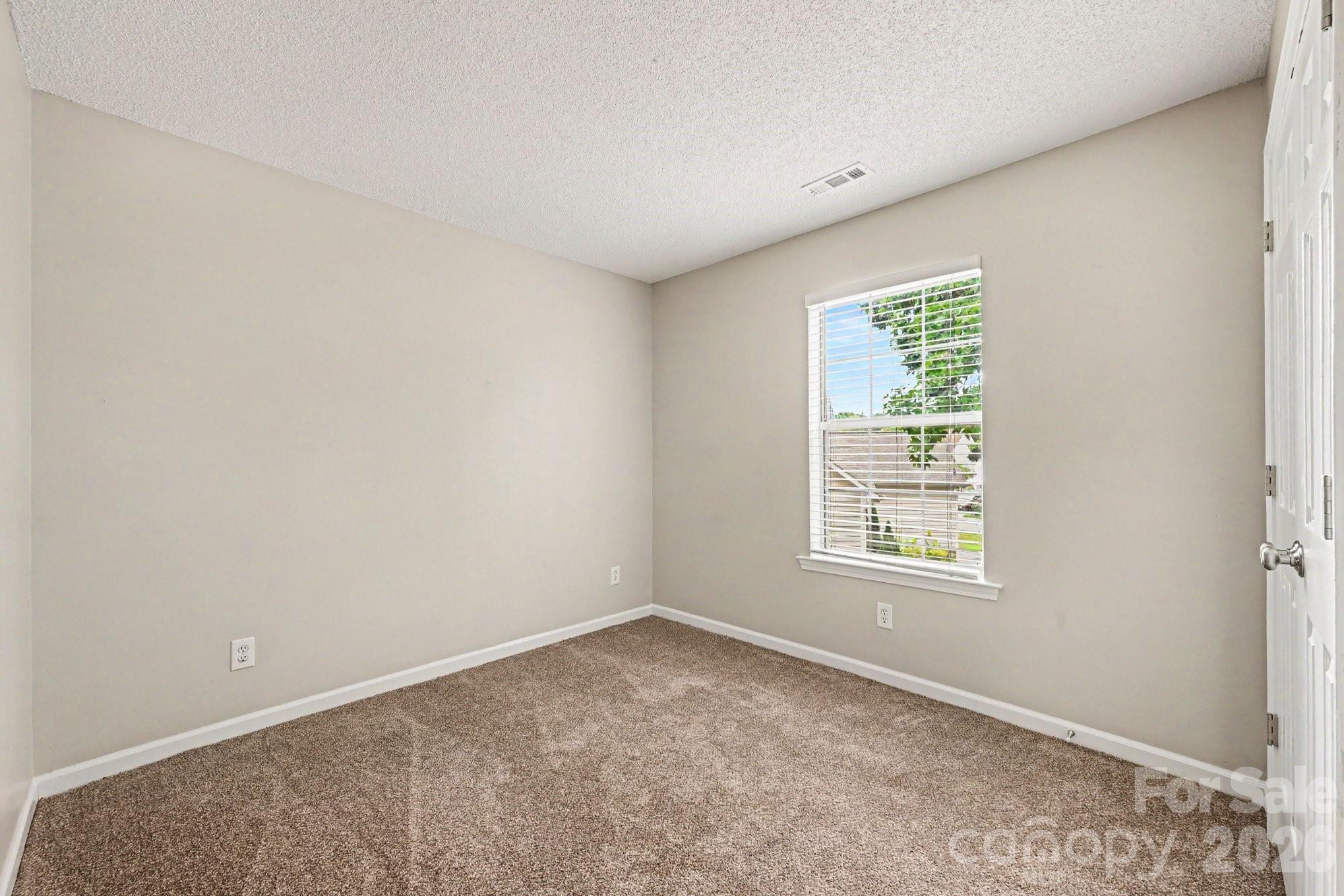 221 Aylesbury Lane Property Photo 9