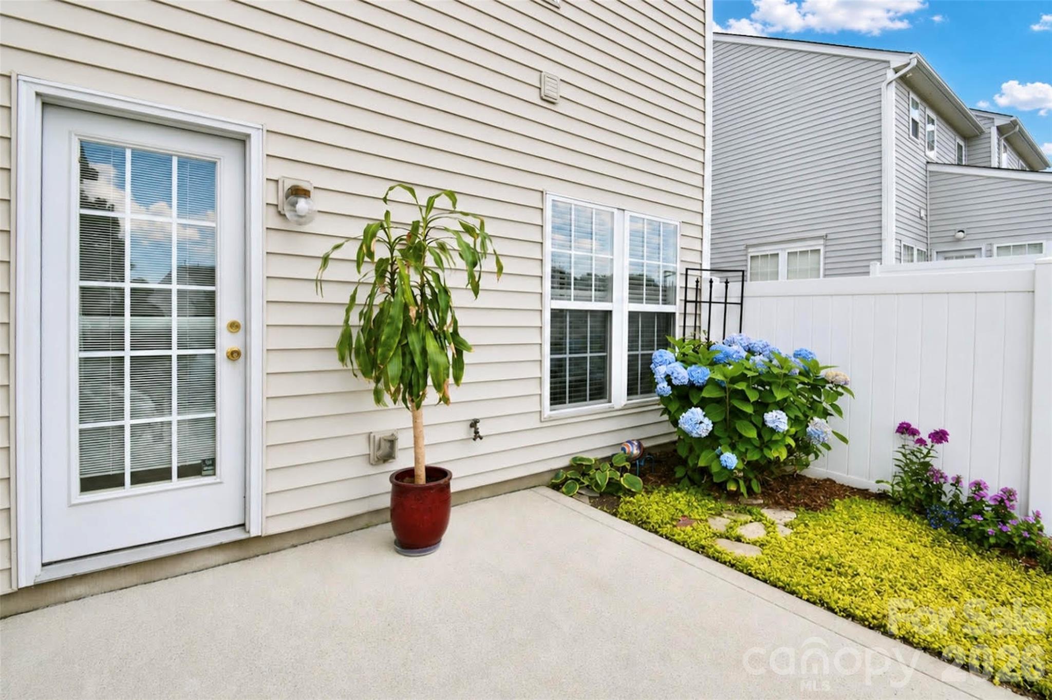 4913 Sunburst Lane Property Photo 25