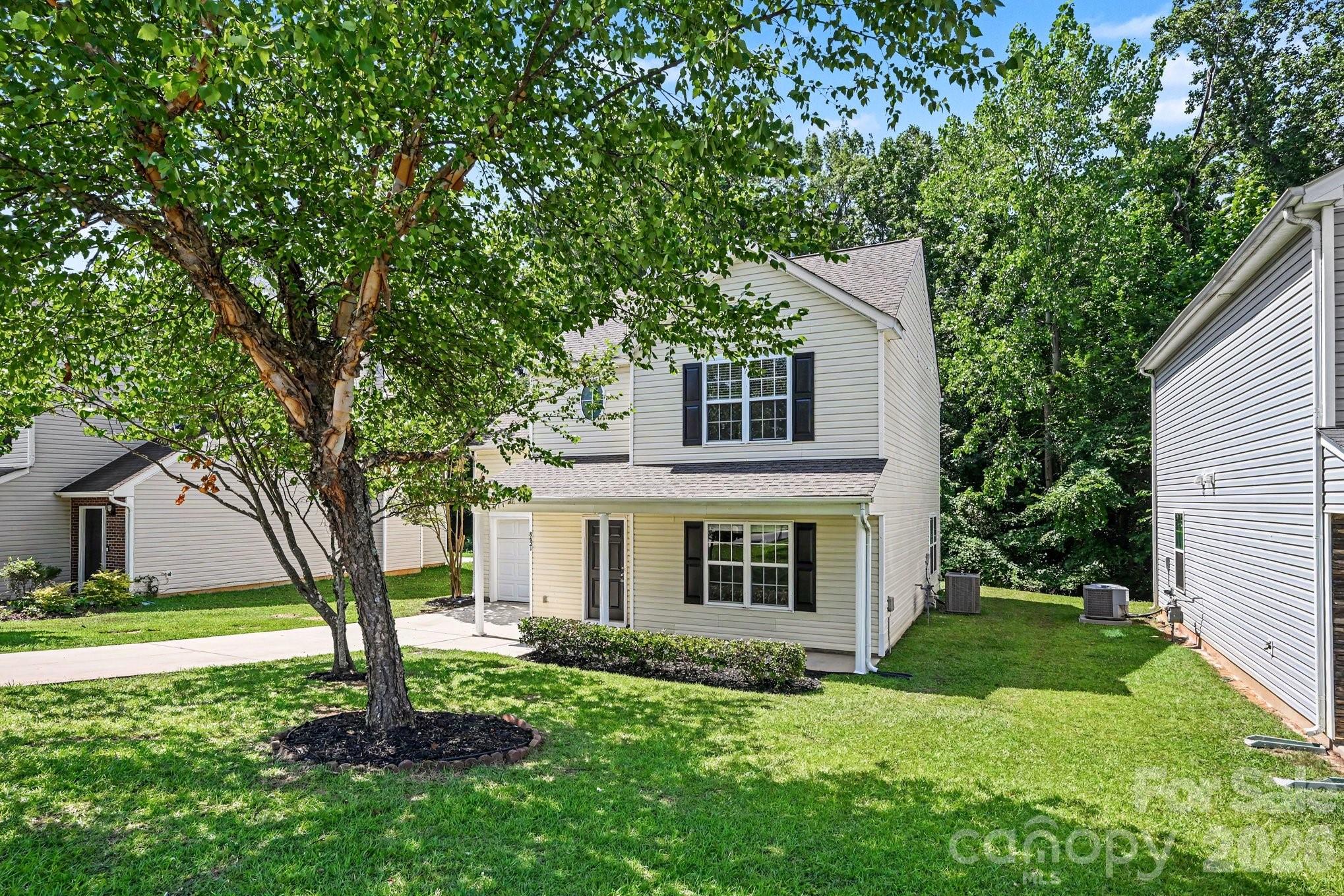 8621 Berrybrook Lane Property Photo 2
