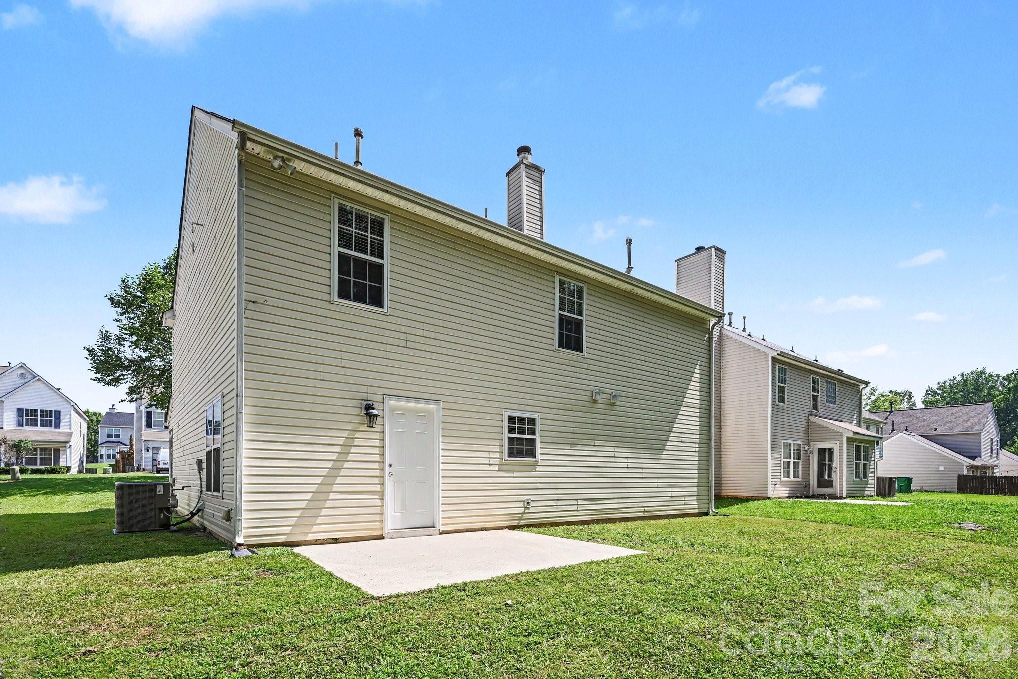 8621 Berrybrook Lane Property Photo 16