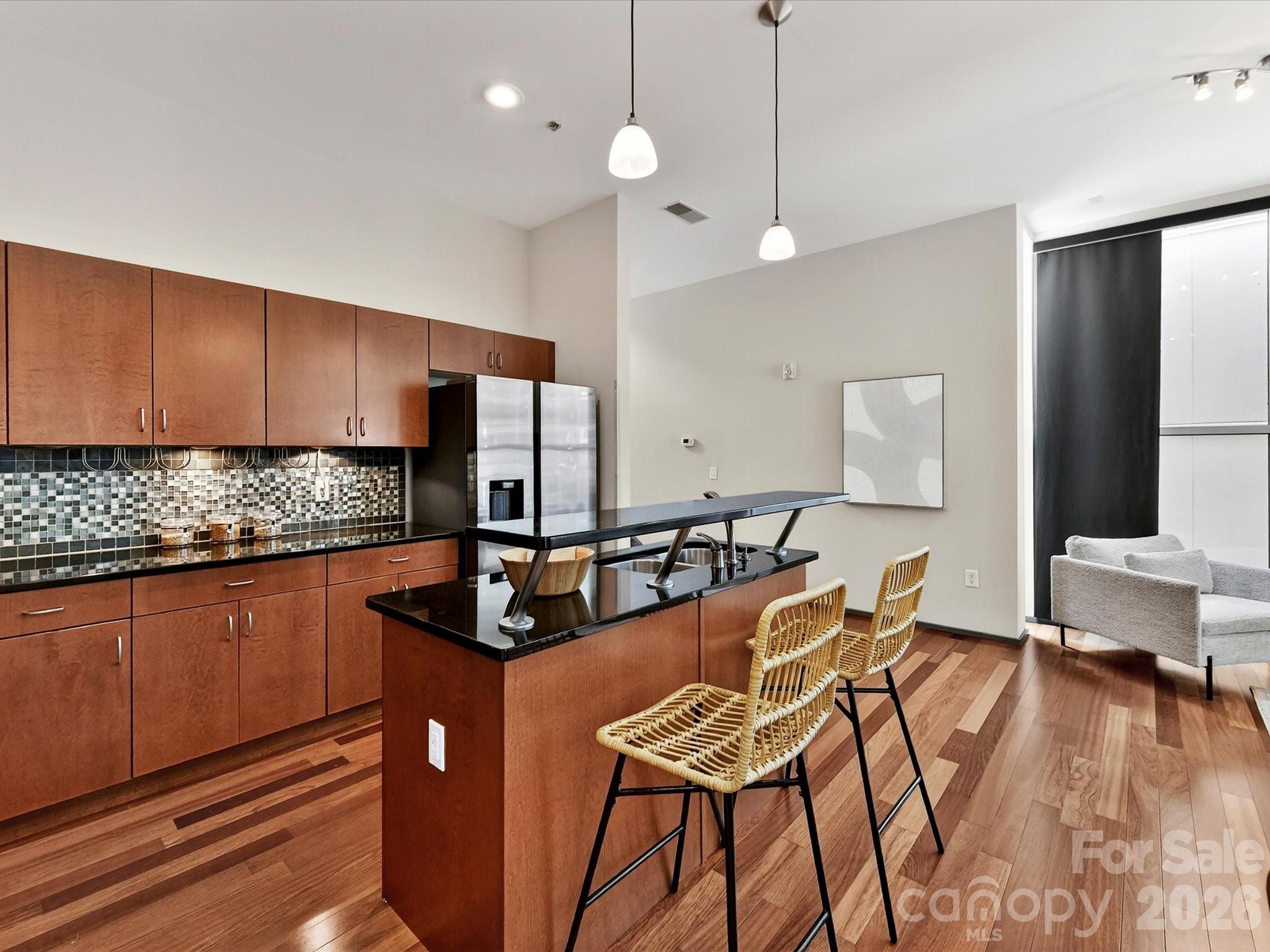 285 Mcdonald Avenue Property Photo 12