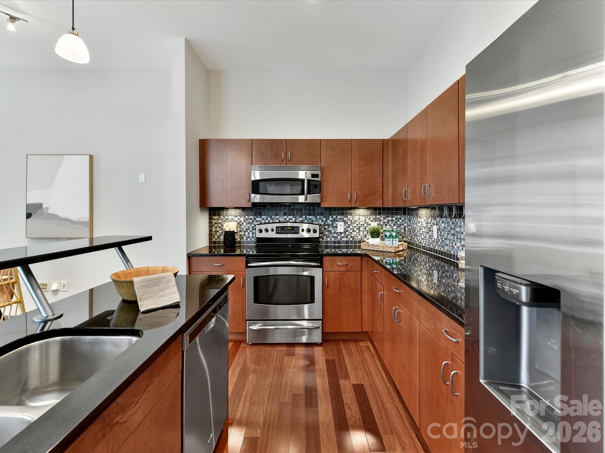 285 Mcdonald Avenue Property Photo 15
