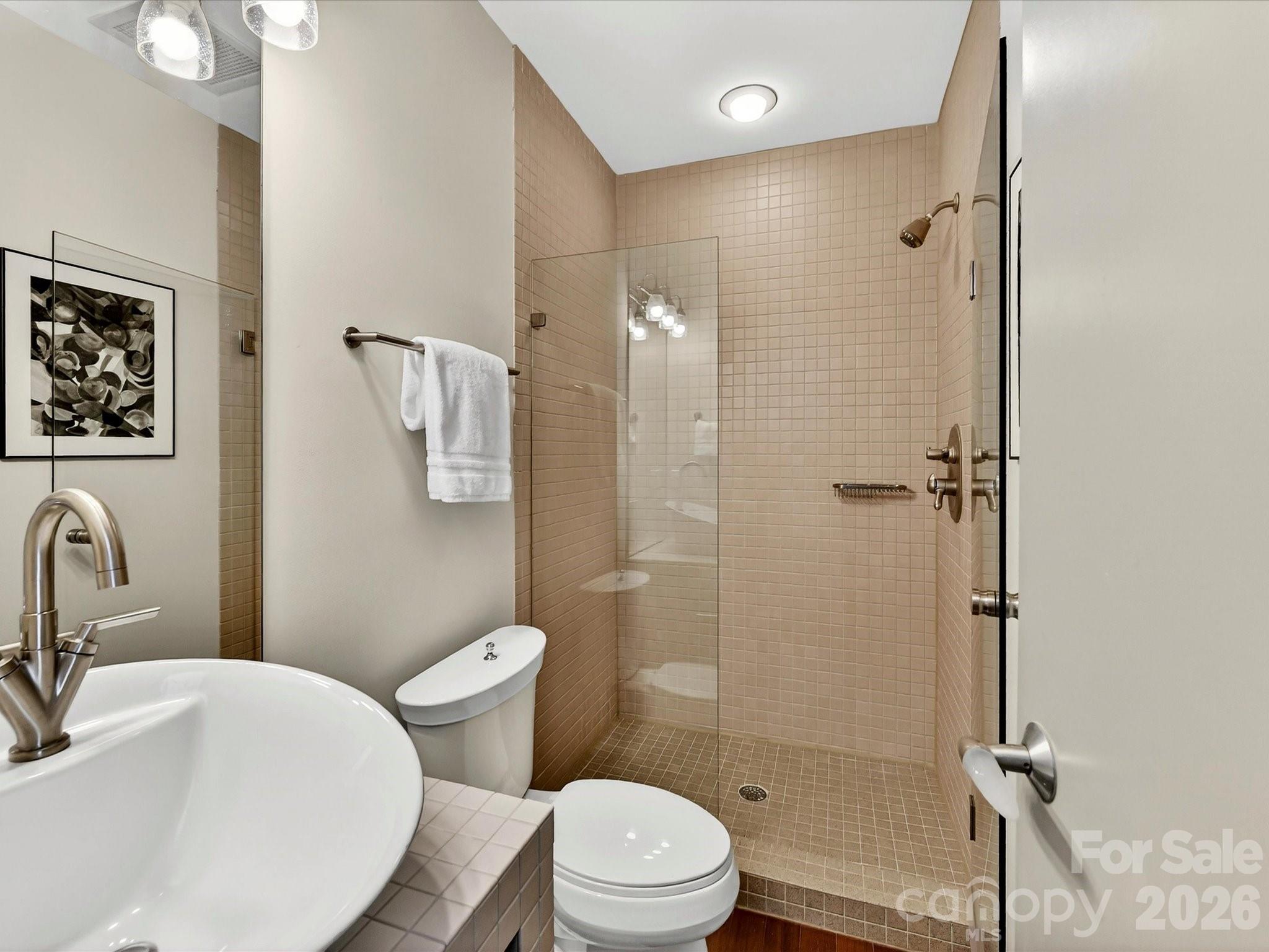 285 Mcdonald Avenue Property Photo 19
