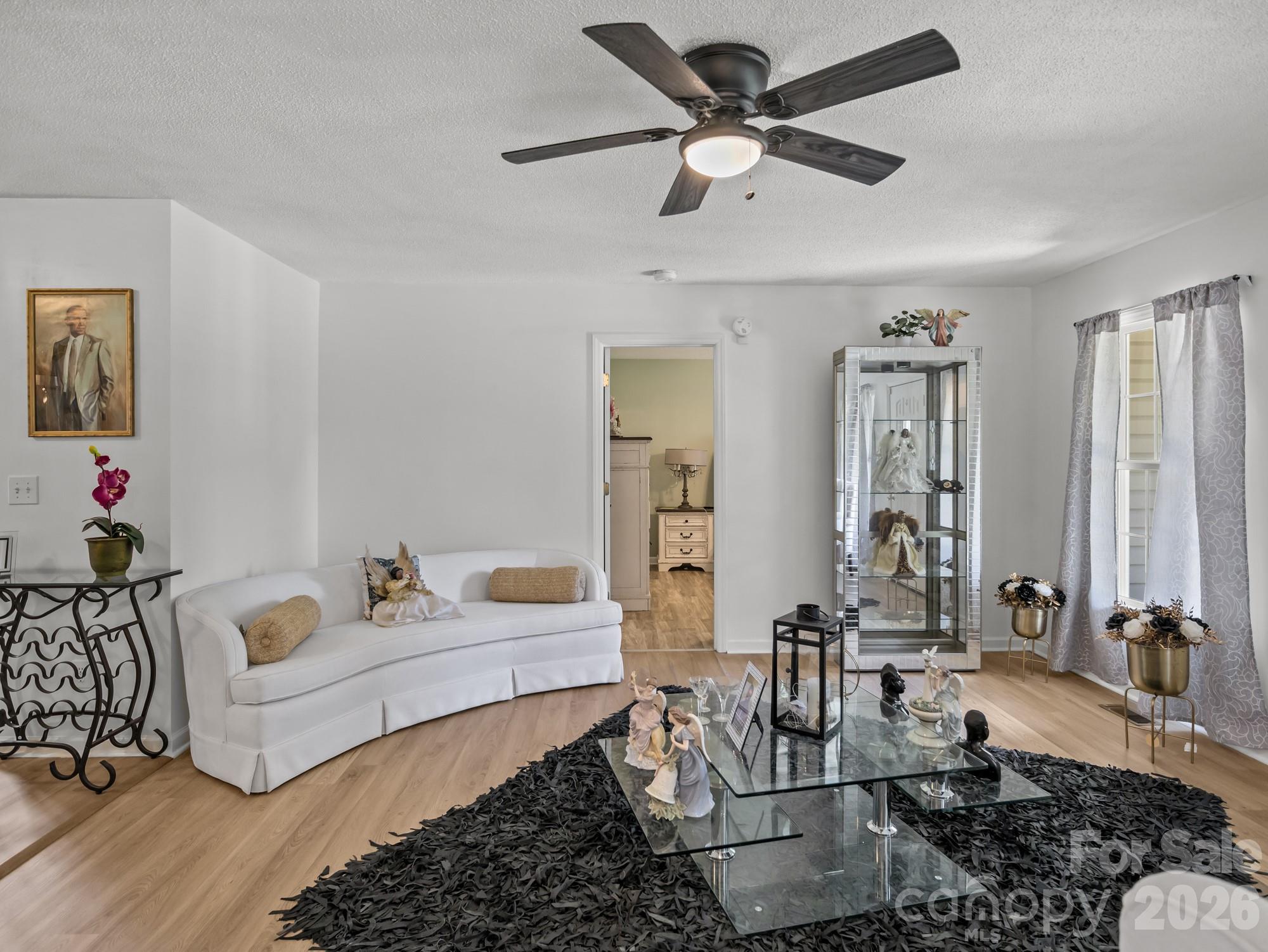 114 S Toney Street Property Photo 5