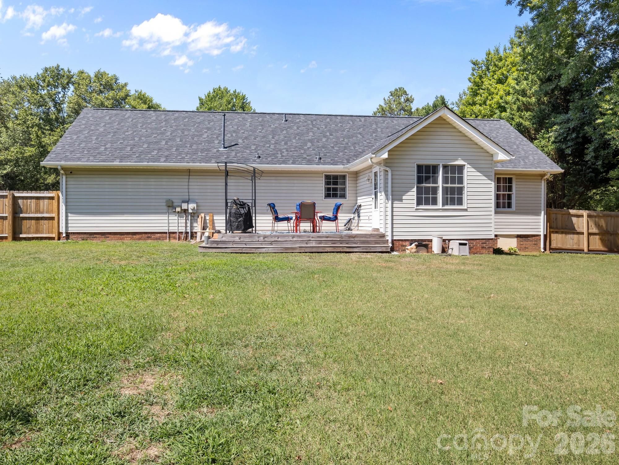114 S Toney Street Property Photo 32