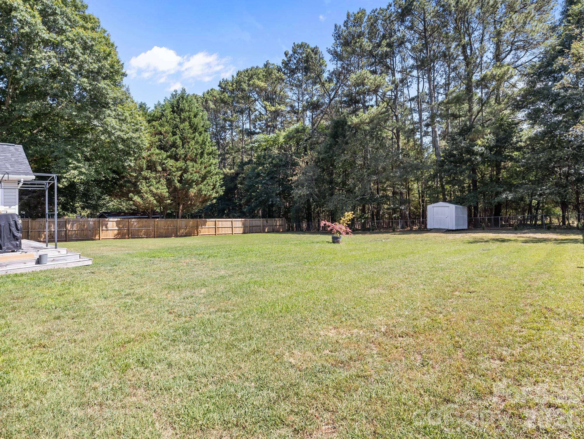 114 S Toney Street Property Photo 35