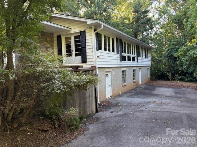 255 Glengarnock Road Property Photo 4