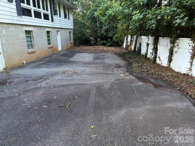 255 Glengarnock Road Property Photo 5