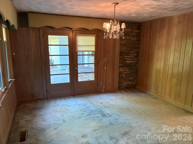 255 Glengarnock Road Property Photo 11