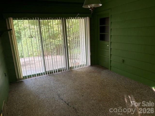 255 Glengarnock Road Property Photo 22