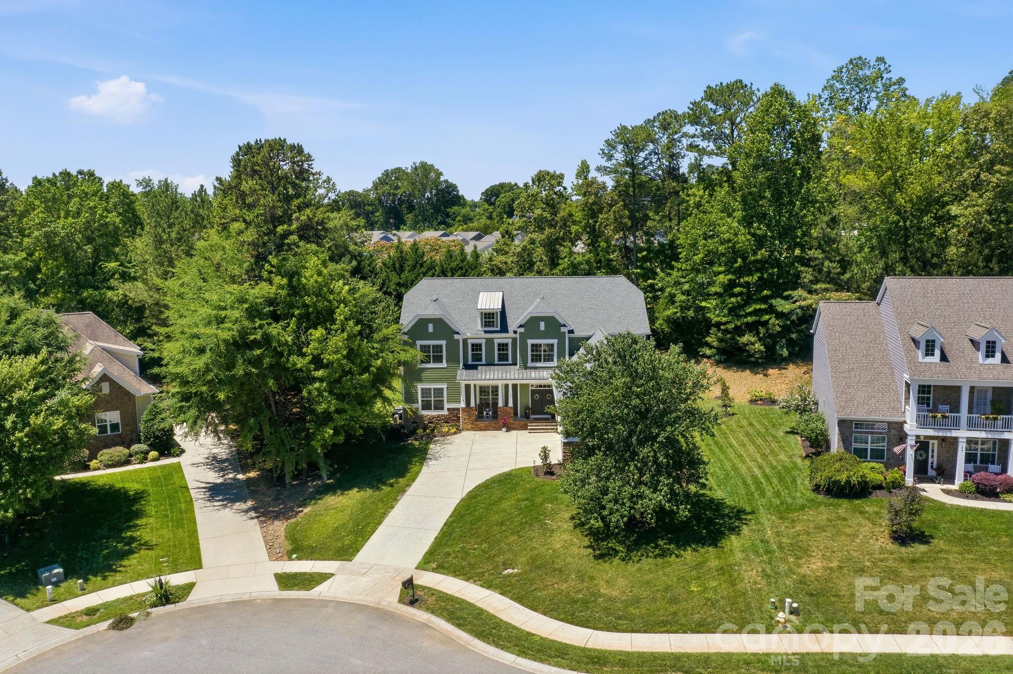130 Lakeshore Hills Drive Property Photo 7