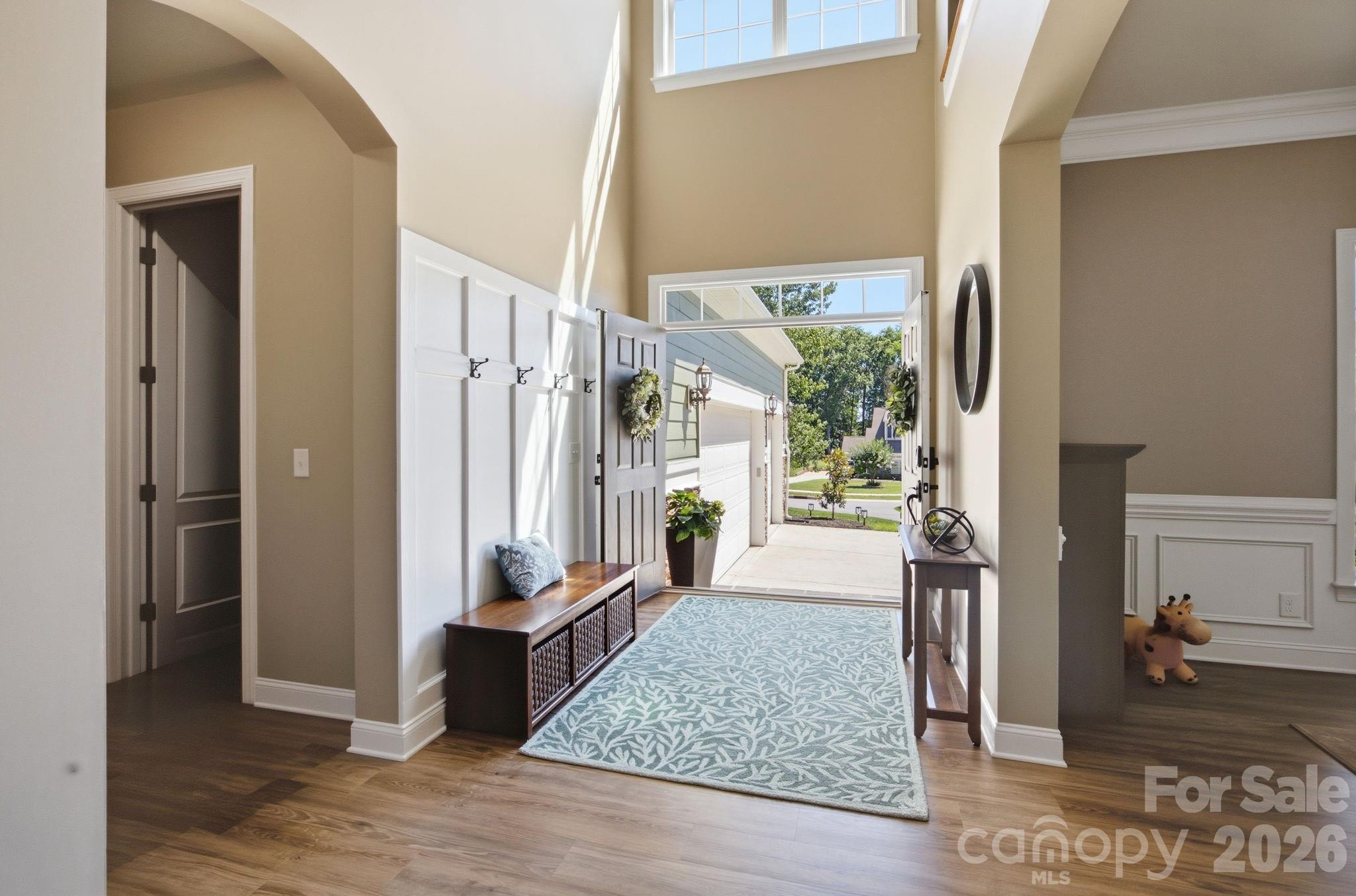 130 Lakeshore Hills Drive Property Photo 8