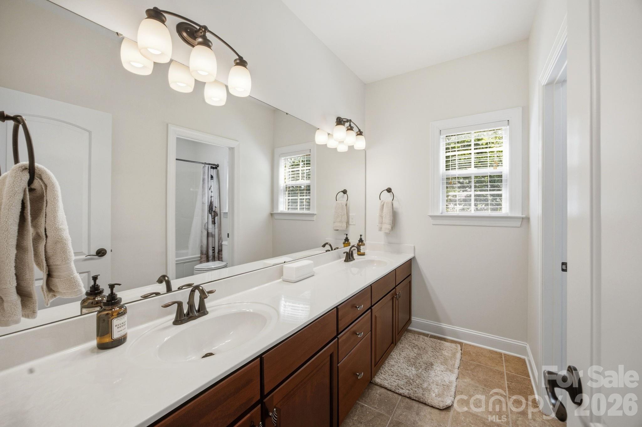 130 Lakeshore Hills Drive Property Photo 27