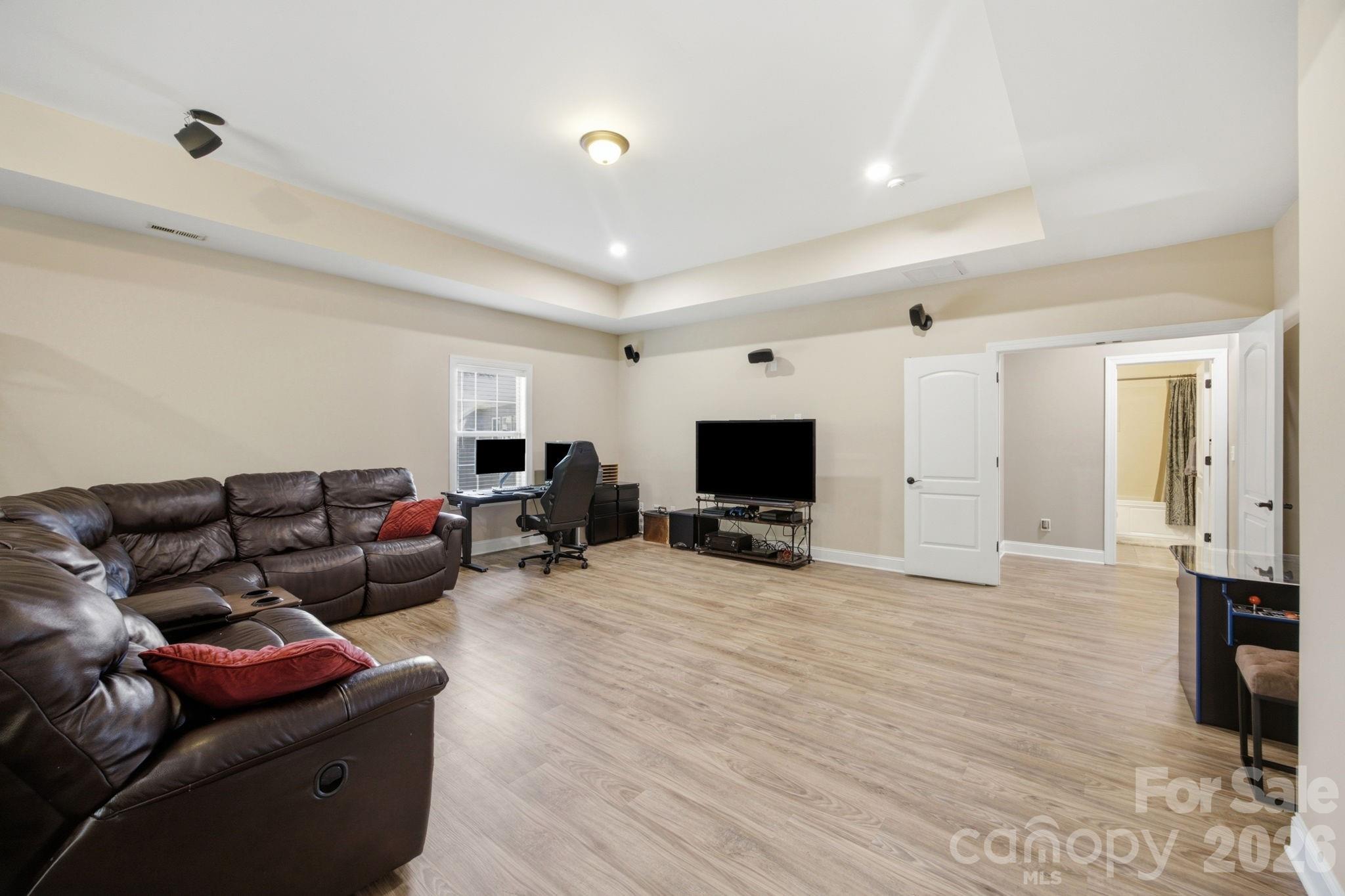 130 Lakeshore Hills Drive Property Photo 34