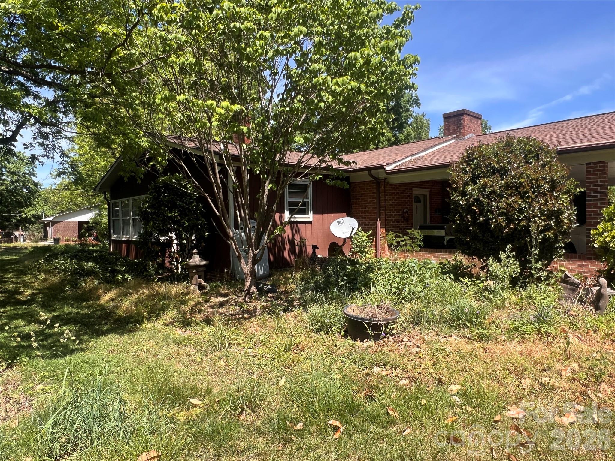3393 Anderson Mountain Road Property Photo 3