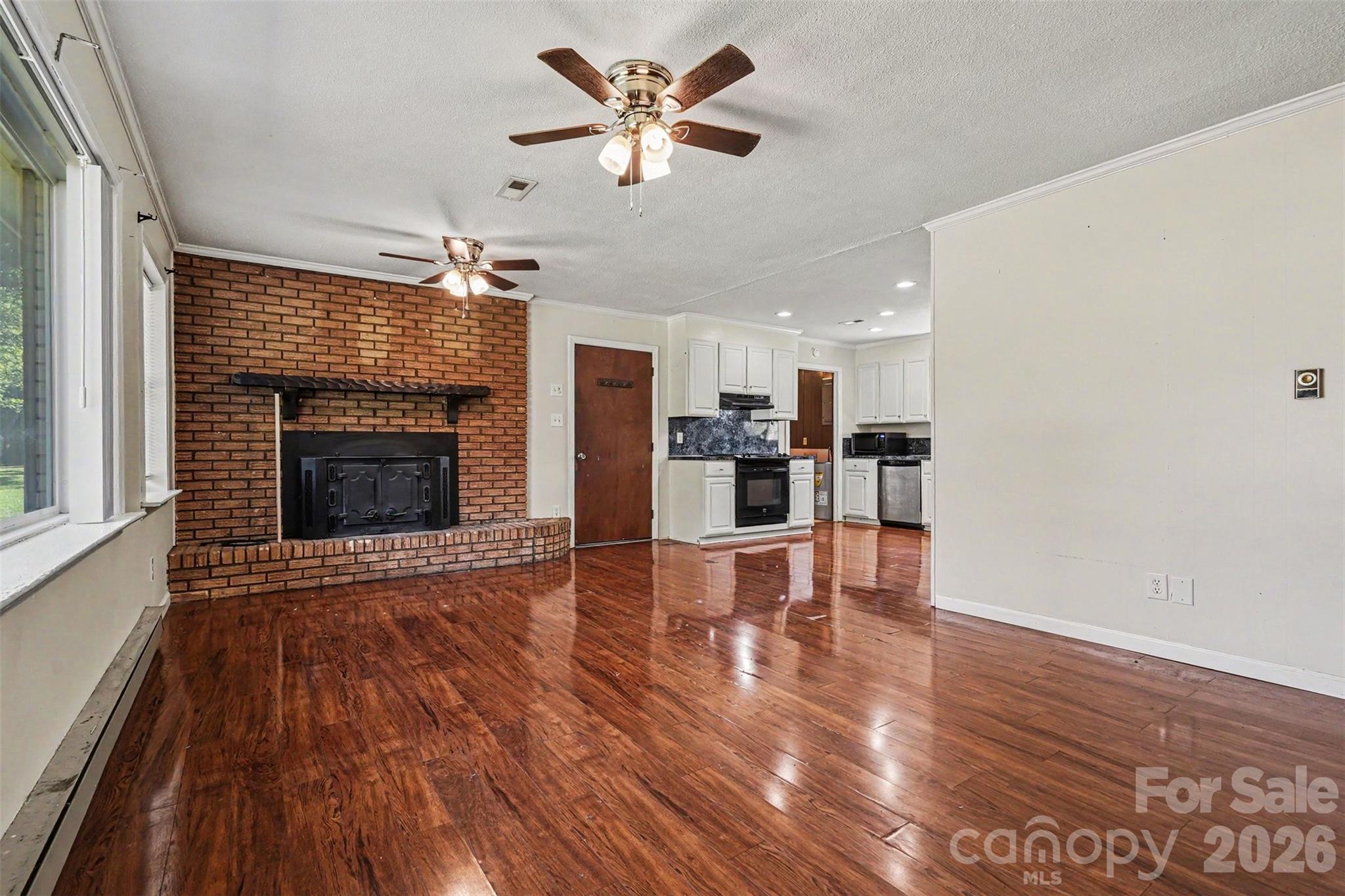 2403 Chevaron Drive Property Photo 5