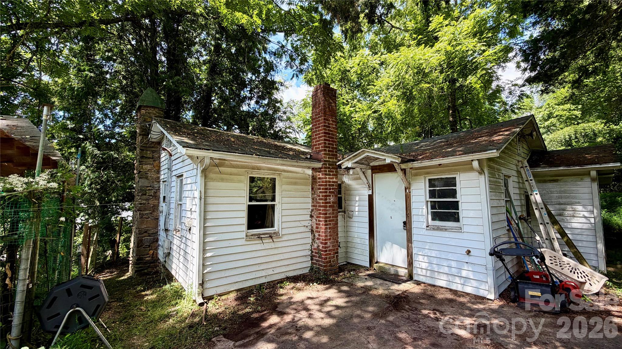 20 Utopia Road Property Photo 2