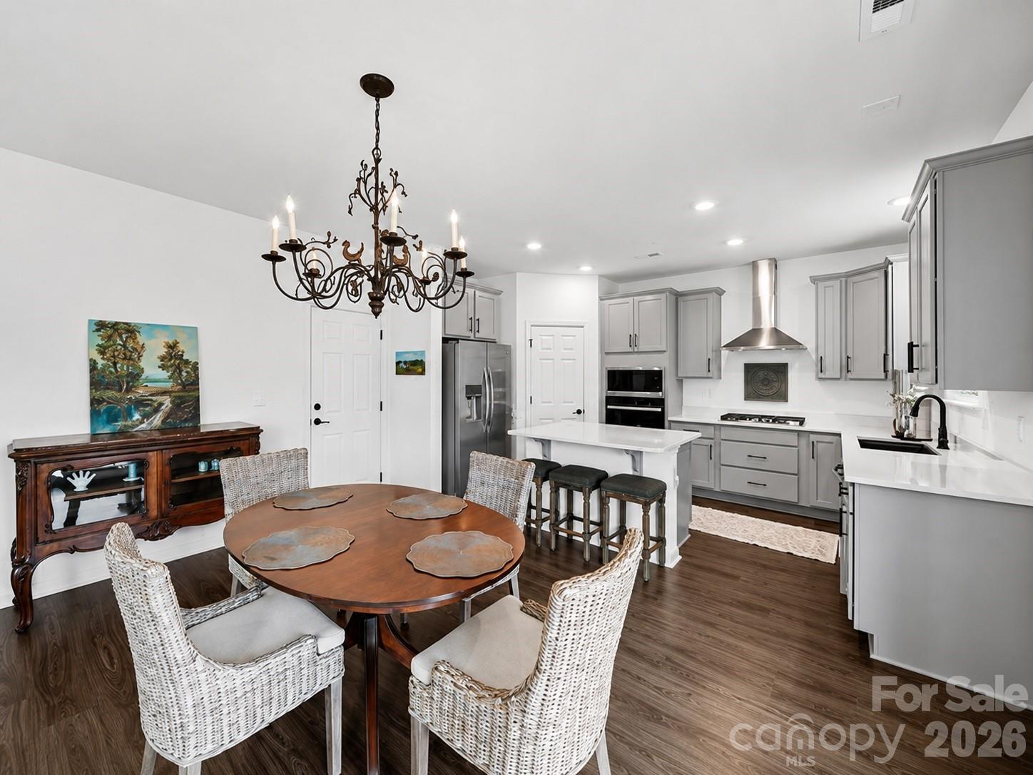 12133 Rowan Hill Drive Property Photo 4