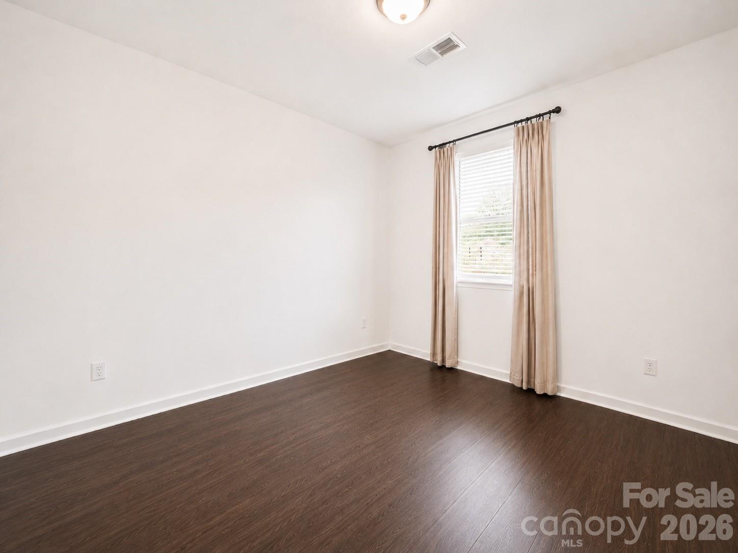 12133 Rowan Hill Drive Property Photo 9