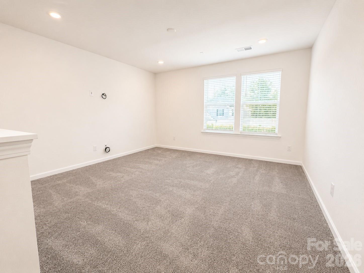 12133 Rowan Hill Drive Property Photo 10