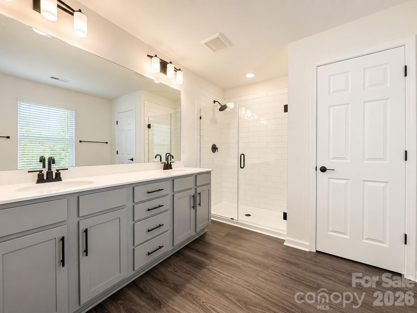 12133 Rowan Hill Drive Property Photo 12