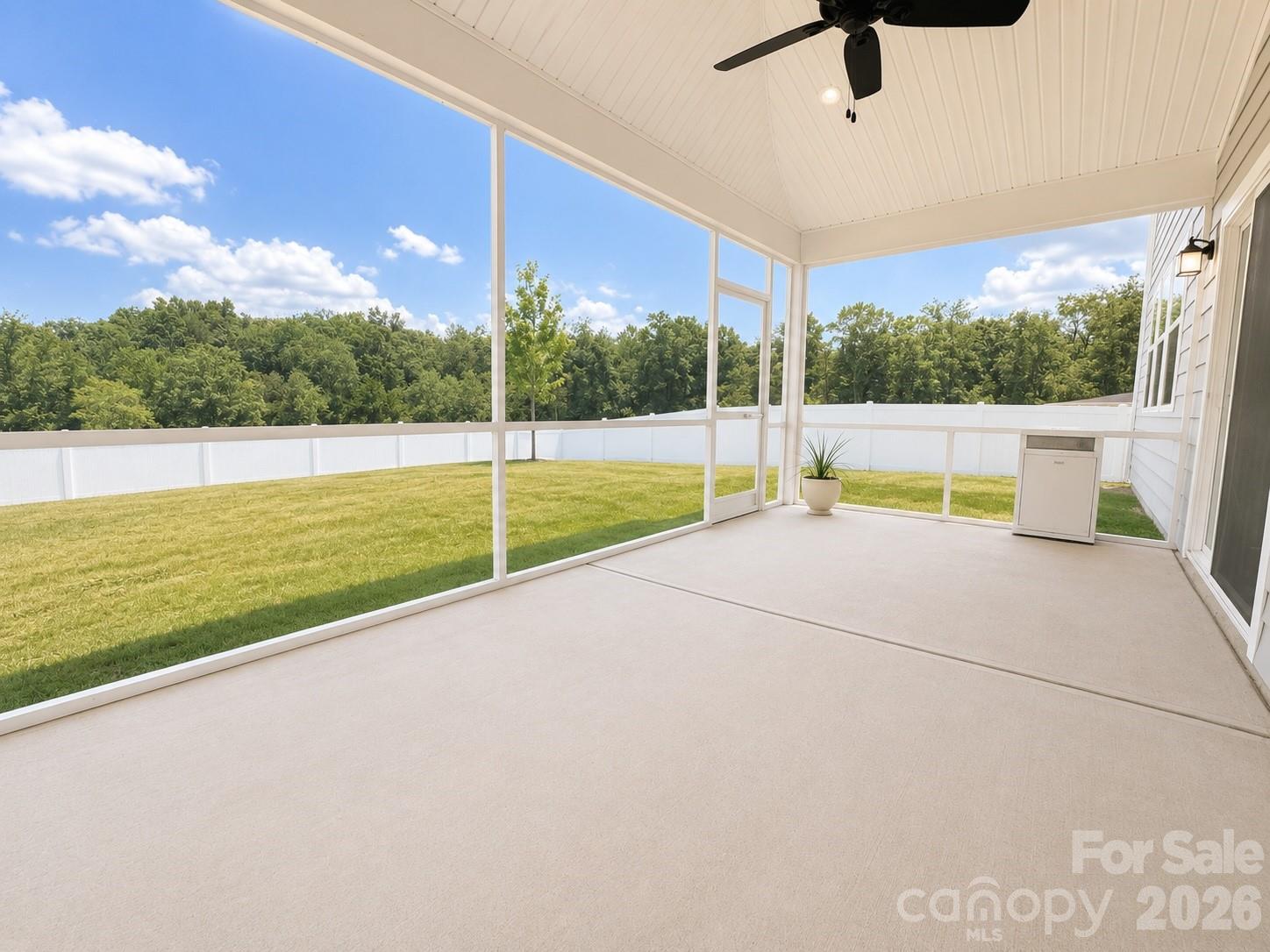 12133 Rowan Hill Drive Property Photo 21