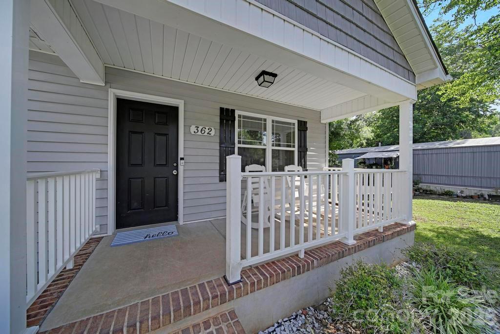 362 Sharpe Street Property Photo 3