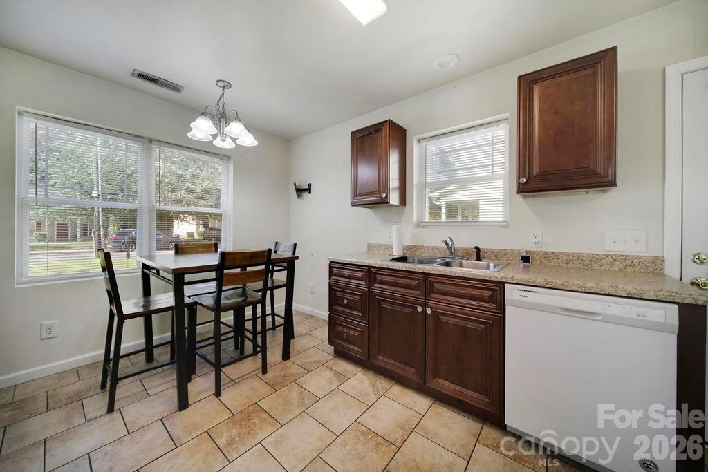 362 Sharpe Street Property Photo 10